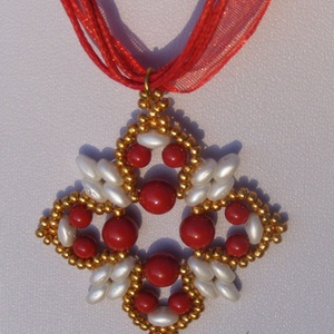 Gyöngy Görög kereszt - piros- fehér - arany - ékszer - nyaklánc - medálos nyaklánc - Meska.hu