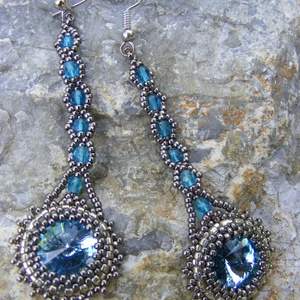 Kristálykék - hosszú, csüngős gyöngy fülbevaló - ékszer - fülbevaló - lógó fülbevaló - Meska.hu