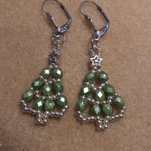 Karácsonyfa- gyöngyfülbevaló - ékszer - fülbevaló - lógó fülbevaló - Meska.hu