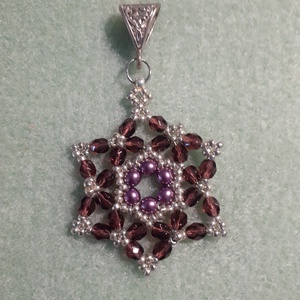 Csillagvirág - gyöngymedál - ékszer - nyaklánc - medál - Meska.hu