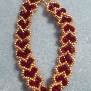 Szívfűzér - gyöngykarkötő - Meska.hu