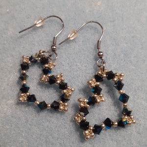 Szivecske -  gyöngyfülbevaló - ékszer - fülbevaló - lógó fülbevaló - Meska.hu