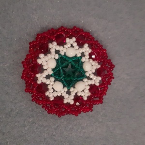 Gyöngykokárda - 2. - ékszer - kitűző és bross - Meska.hu