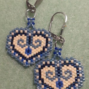 Szívvirág - gyöngyfülbevaló - ékszer - fülbevaló - lógó fülbevaló - Meska.hu