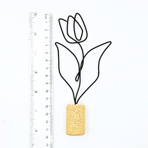 Kis drótvirágok parafadugóban - tulipán, rózsa, lóhere, négylevelű lóhere - Kézműves örök virágok - apró kis ajándék - otthon & életmód - dekoráció - virágdísz és tartó - csokor & virágdísz - Meska.hu