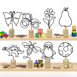 Ovis ballagási ajándék - Ovis jelek drótból, parafadugóban - Óvodai emlék - búcsúajándék óvónőknek, ballagó ovisoknak - Meska.hu