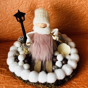 Síelő kislány  - karácsony - karácsonyi lakásdekoráció - karácsonyi lakásdíszek - Meska.hu