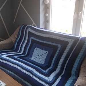 Horgolt négyzet alakú takaró - otthon & életmód - lakástextil - ágytakaró - Meska.hu