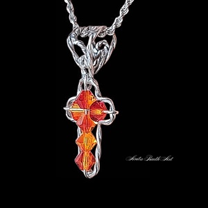 Kereszt medál Swarovski gyöngyökkel - ékszer - nyaklánc - medál - Meska.hu