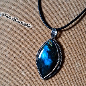 Kék labradorit medál - ékszer - nyaklánc - medál - Meska.hu