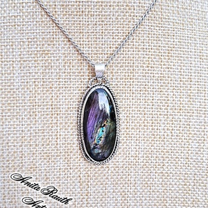 Labradorit medál - lilás színekkel - Meska.hu
