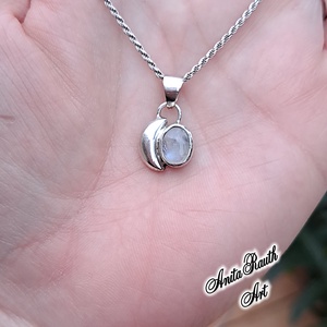 Hold medál holdkővel  - ékszer - nyaklánc - medál - Meska.hu