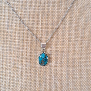 Pici türkiz medál - ékszer - nyaklánc - medál - Meska.hu