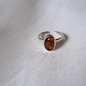 Ovális borostyán gyűrű - ékszer - gyűrű - statement gyűrű - Meska.hu