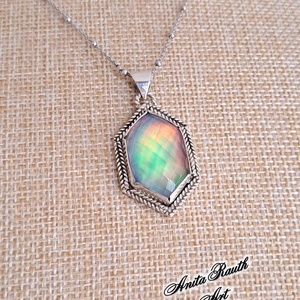 Aurora opál medál fonott díszítéssel, Ékszer, Nyaklánc, Medál, Ékszerkészítés, Ötvös, MESKA