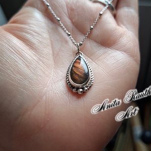 Labradorit medál - lilás árnyalattal - ékszer - nyaklánc - medál - Meska.hu