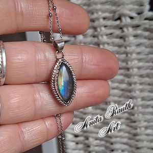 Labradorit medál - mandula forma - ékszer - nyaklánc - medál - Meska.hu