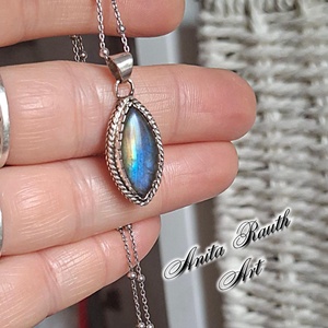 Labradorit medál - mandula forma - ékszer - nyaklánc - medál - Meska.hu