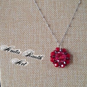 Swarovski gyöngymedál Swarovski kristállyal a közepén  - ékszer - nyaklánc - medál - Meska.hu