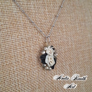 Rózsák strasszkövekkel - ékszer - nyaklánc - medál - Meska.hu