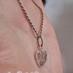 Extra vékony Sterling ezüst szív medál - ékszer - nyaklánc - medál - Meska.hu