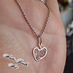 Extra vékony Sterling ezüst szív medál - ékszer - nyaklánc - medál - Meska.hu