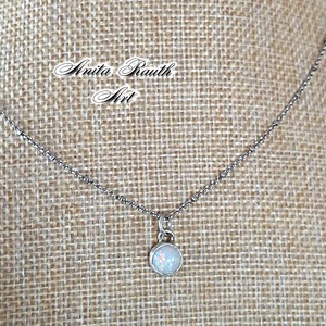 Fehér színű etióp opál medál - ékszer - nyaklánc - medál - Meska.hu