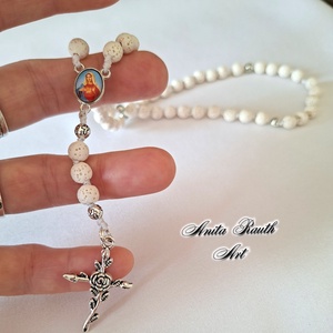 Rózsafüzér lávakő gyöngyökkel - Meska.hu