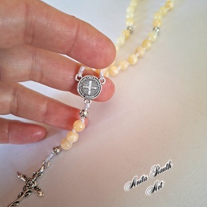 Rózsafüzér kalcedon gyöngyökkel - Meska.hu