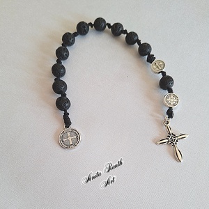 Rózsafüzér fekete lávakő gyöngyökkel - otthon & életmód - vallás - lánc & füzér - Meska.hu