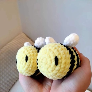 Horgolt méhecske - játék & sport - plüssállat & játékfigura - más figura - Meska.hu