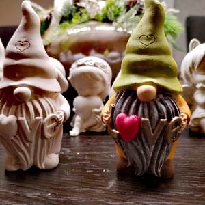 Manó figura love (kerámia por) , Otthon & Életmód, Dekoráció, Dísztárgy, Festett tárgyak, MESKA