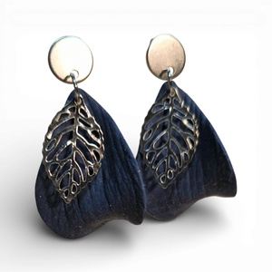 Spirit of the Leaves fülbevaló Kék, Ékszer, Fülbevaló, Lógó fülbevaló, Ékszerkészítés, Gyurma, MESKA