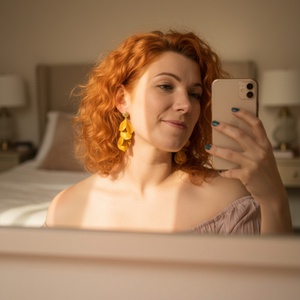 Velvet Symphony fülbevaló Eperkrém - ékszer - fülbevaló - lógó fülbevaló - Meska.hu