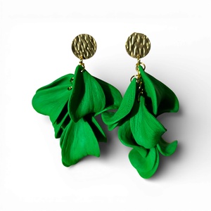 Velvet Symphony fülbevaló Trópusi Zöld, Ékszer, Fülbevaló, Lógó fülbevaló, Ékszerkészítés, Gyurma, MESKA