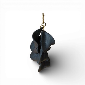 Velvet Symphony fülbevaló Fekete - ékszer - fülbevaló - lógó fülbevaló - Meska.hu