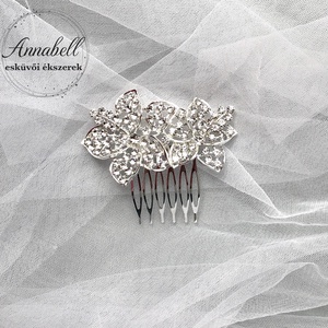 Menyasszonyi fejdísz strasszos  virággal 072 - esküvő - hajdísz - fésűs hajdísz - Meska.hu