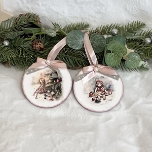 Karácsonyfadísz rózsaszín babás, Karácsony, Karácsonyi lakásdekoráció, Karácsonyfadíszek, Decoupage, transzfer és szalvétatechnika, Festett tárgyak, MESKA