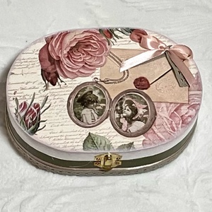 Pénzátadó - ajándékátadó doboz esküvőre - virágos belső díszítéssel, Esküvő, Emlék & Ajándék, Nászajándék, Esküvői pénzátadó doboz, Festett tárgyak, MESKA