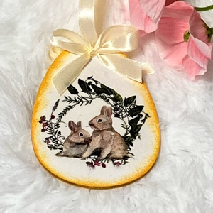 Húsvéti tojás nyulas mintával - sárga tavaszi dekoráció - ünnepi díszek, dekorációk - húsvéti díszek és dekorációk - húsvéti tojás, hímestojás - Meska.hu