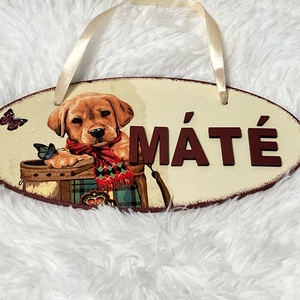 Gyerek névre szóló dekupázsolt névtábla kutya mintával - babaszoba dekoráció, Baba - mama, Babaszoba dekoráció, Gyerek névtábla, Festett tárgyak, Decoupage, transzfer és szalvétatechnika, MESKA
