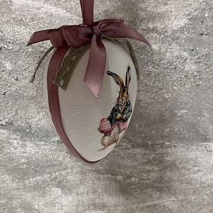 Húsvéti tojás nyuszis - rózsaszín szalaggal - ünnepi díszek, dekorációk - húsvéti díszek és dekorációk - húsvéti tojás, hímestojás - Meska.hu