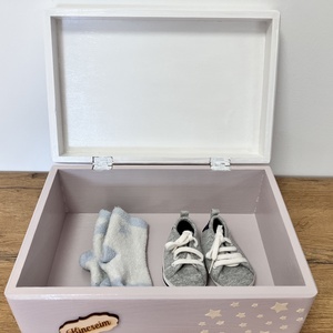 Rózsaszín emlékdoboz lányoknak keresztelőre, babalátogatóba, születésnapra - baba - mama - babaemlékek - baba emlékőrző - Meska.hu