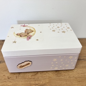 Rózsaszín emlékdoboz lányoknak keresztelőre, babalátogatóba, születésnapra - baba - mama - babaemlékek - baba emlékőrző - Meska.hu