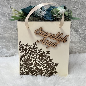 Virágbox anyák napjára - Meska.hu