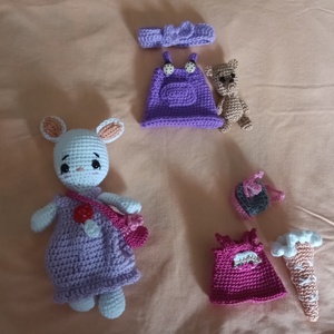 Öltöztethető amigurumi nyuszika luxus ruhatárral és minipajtival-kézzel horgolt,20cm - játék & sport - plüssállat & játékfigura - nyuszi - Meska.hu