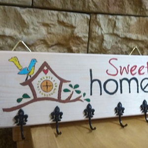 Sweet home kézműves fali kulcstartó, Otthon & Életmód, Dekoráció, Fali és függő dekoráció, Fali kulcstartó, Famegmunkálás, MESKA