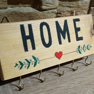 Home fali kulcstartó natúr fenyőn, Otthon & Életmód, Dekoráció, Fali és függő dekoráció, Fali kulcstartó, Famegmunkálás, MESKA