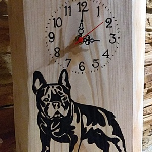 Francia Bulldog falióra vörösfenyőn - otthon & életmód - dekoráció - fali és függő dekoráció - falióra & óra - Meska.hu