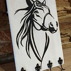 Lovas fali kulcstartó, Otthon & Életmód, Dekoráció, Fali és függő dekoráció, Fali kulcstartó, Famegmunkálás, Gravírozás, pirográfia, MESKA